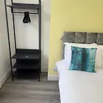Hackney Mid & Long-Term Stays