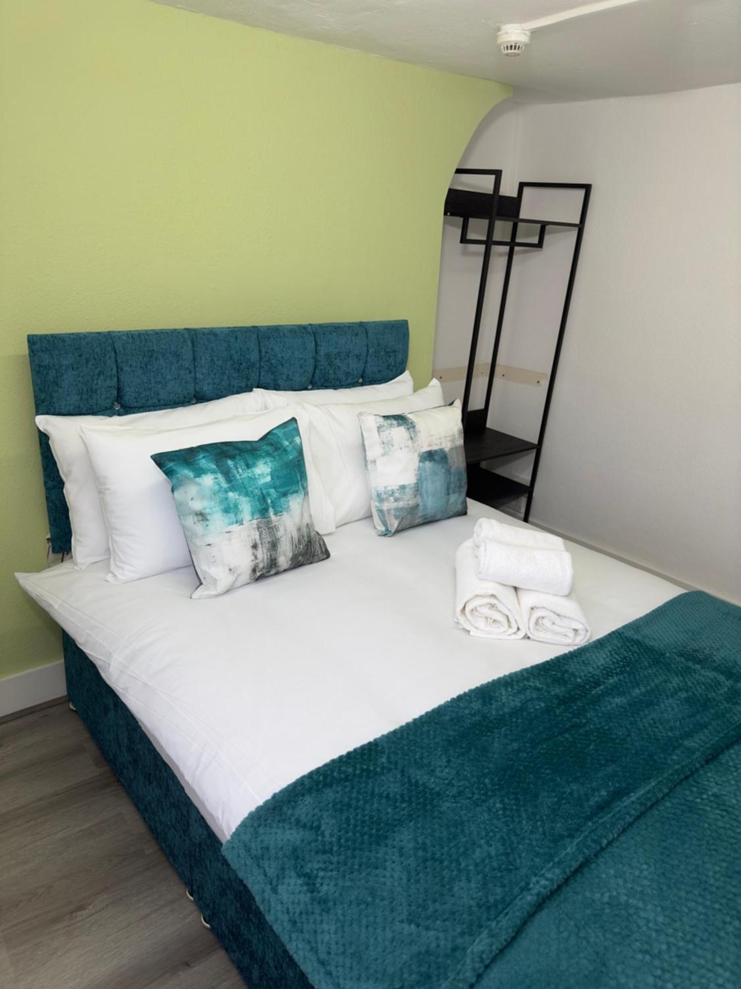 Holiday home Hackney Mid & Long-term