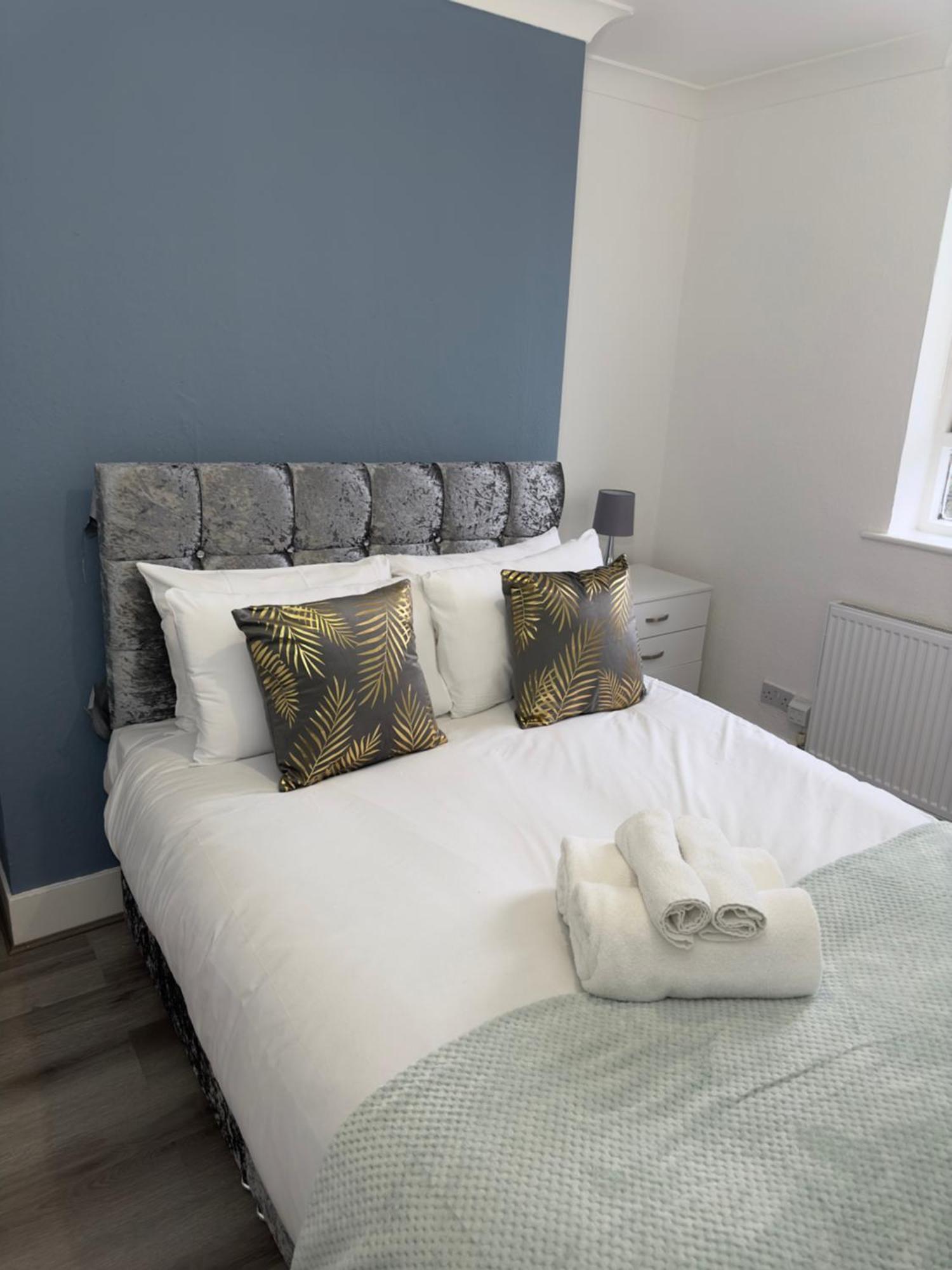 Hackney Mid & Long-term Holiday home *