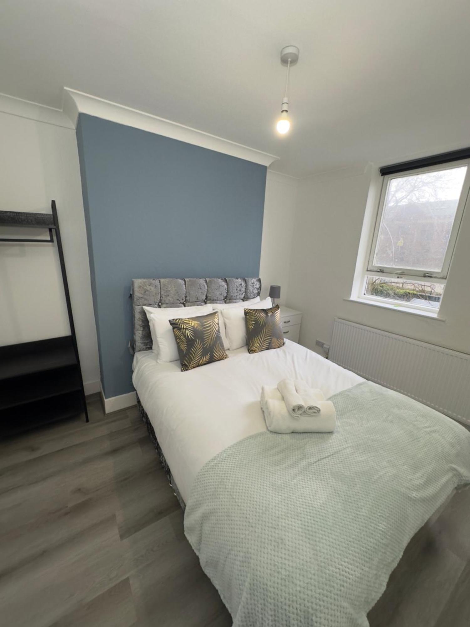 Hackney Mid & Long-term *