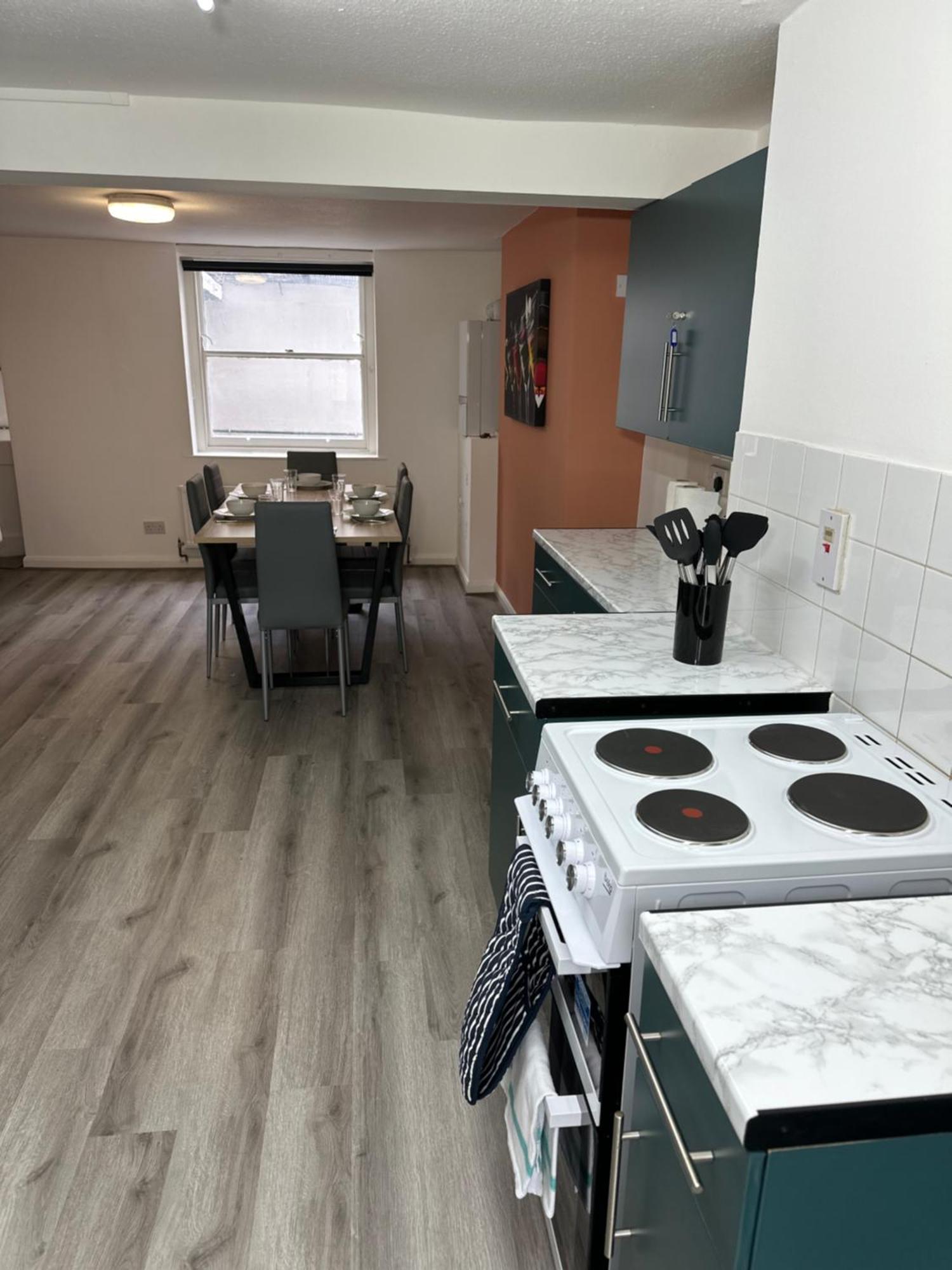 Holiday home Hackney Mid & Long-term *